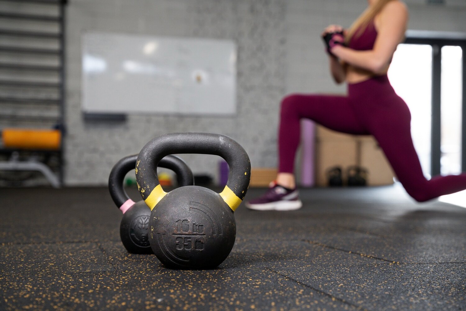 Equipamento de treino funcional durante uma sessão de exercícios